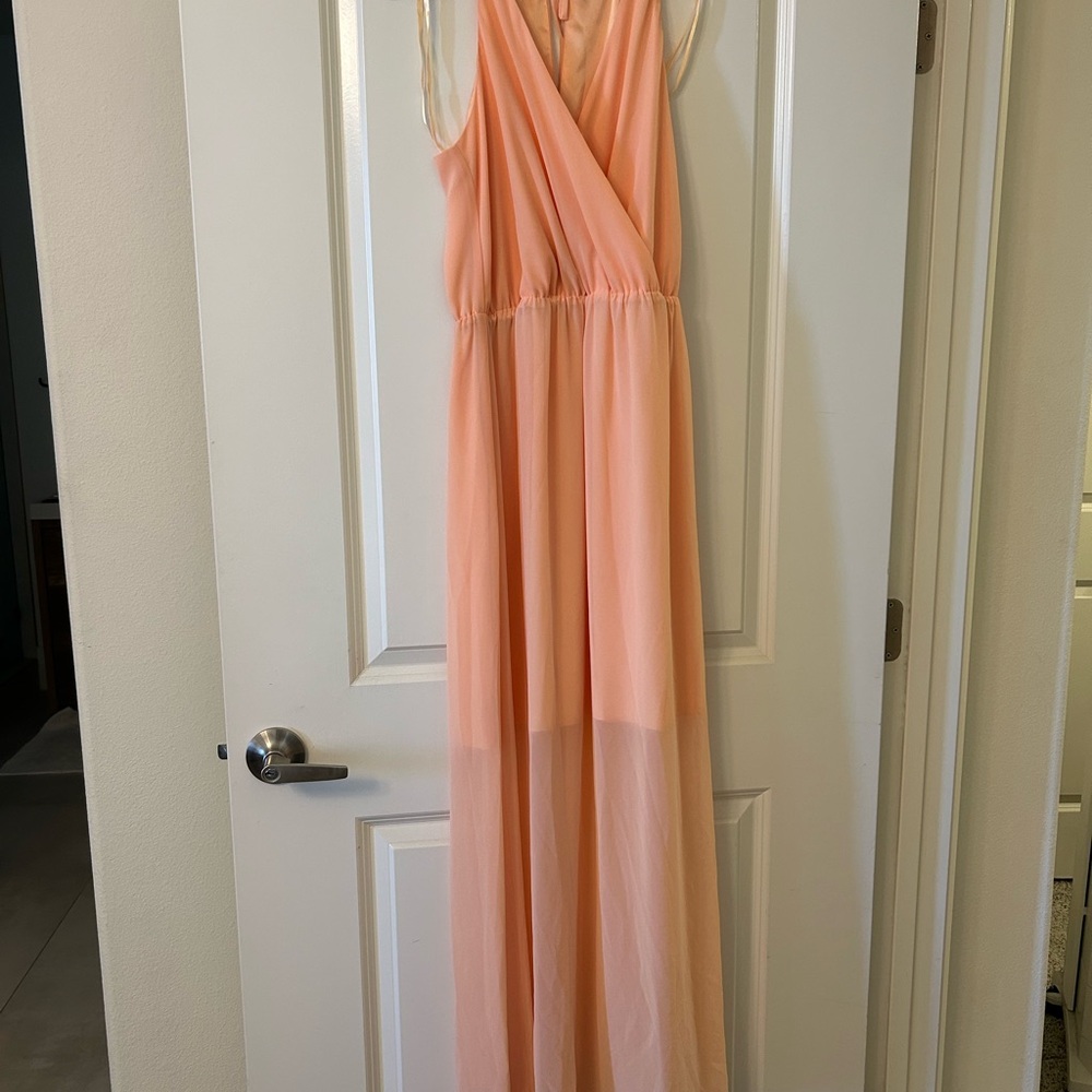 Elegant Peach Maxi Dress EUC Gianni Bini size small